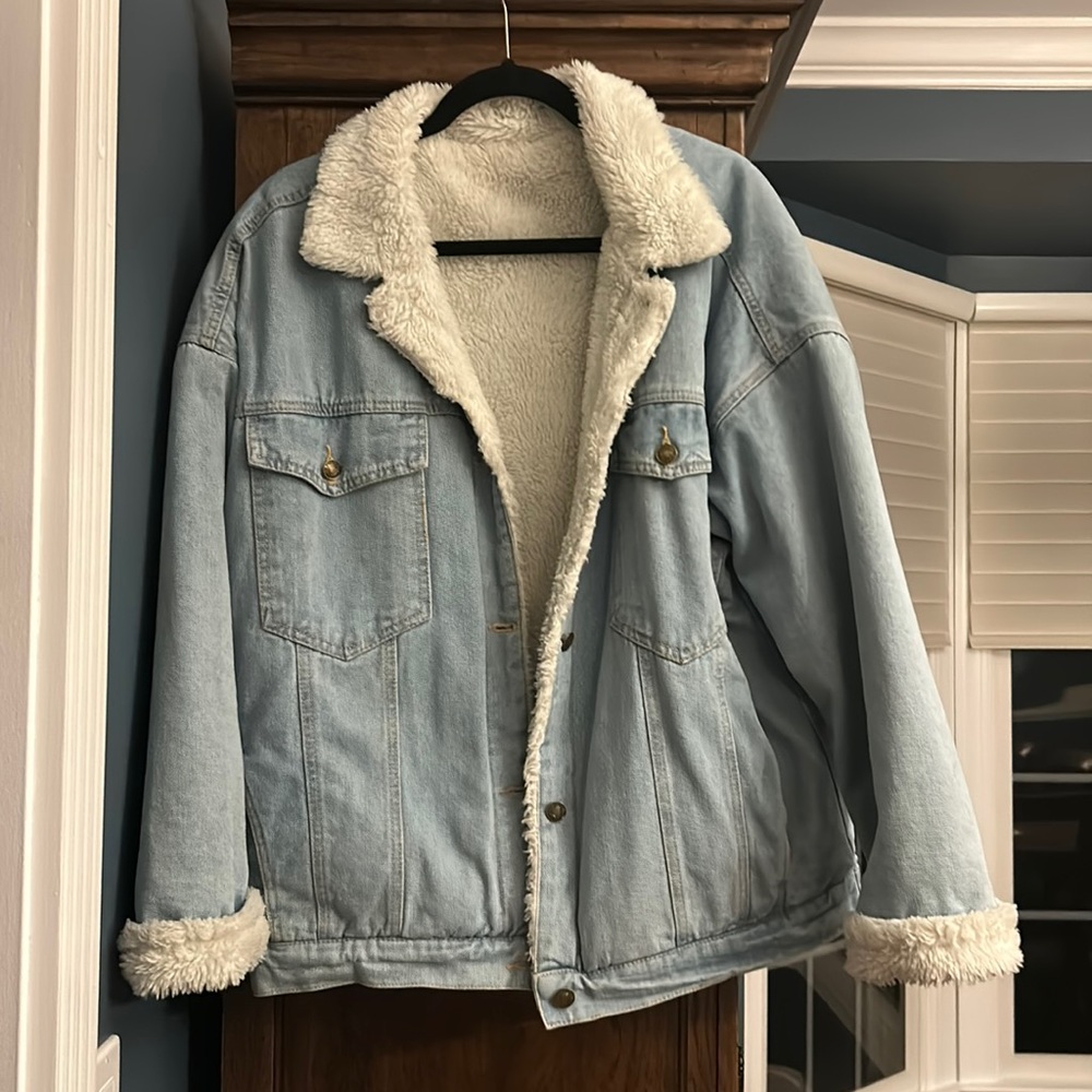 heavy light wash sherpa jean jacket
